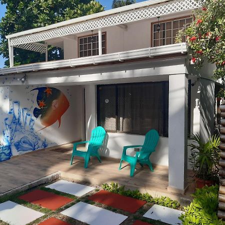 Joebi'S House Walking Distance To Rocky Cay Beach Ideal For Families Or Groups Buenavista  Exterior foto