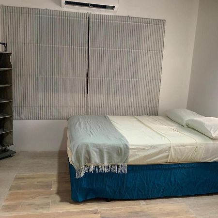 Joebi'S House Walking Distance To Rocky Cay Beach Ideal For Families Or Groups Buenavista  Exterior foto