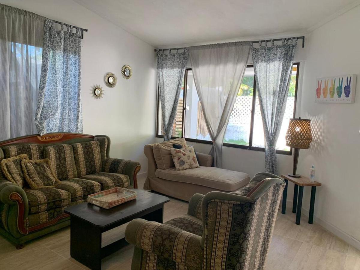 Joebi'S House Walking Distance To Rocky Cay Beach Ideal For Families Or Groups Buenavista  Exterior foto